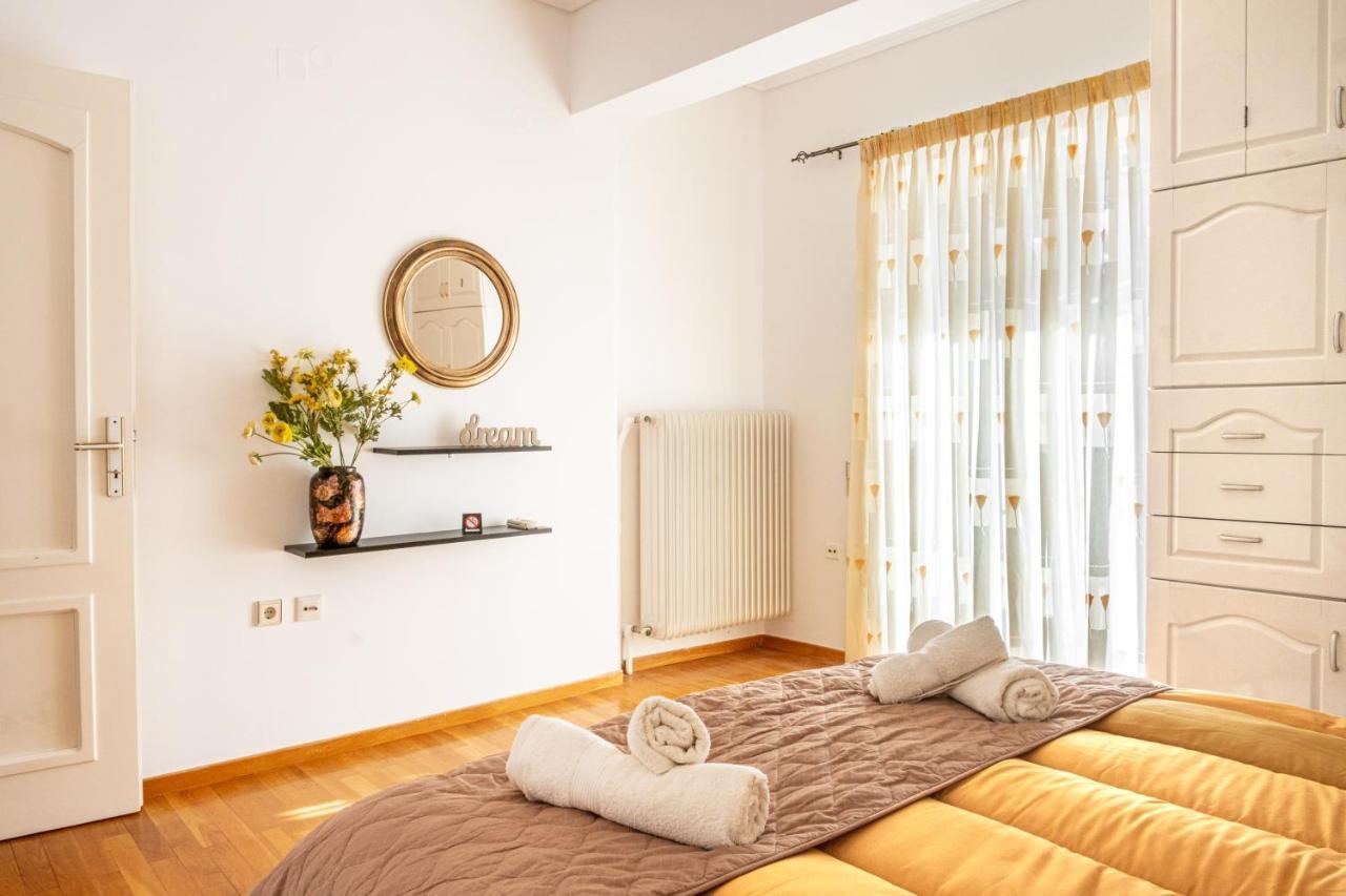 The Home Sweet Home - Family Friendly 2 Floor Apartment Kalamáta Buitenkant foto