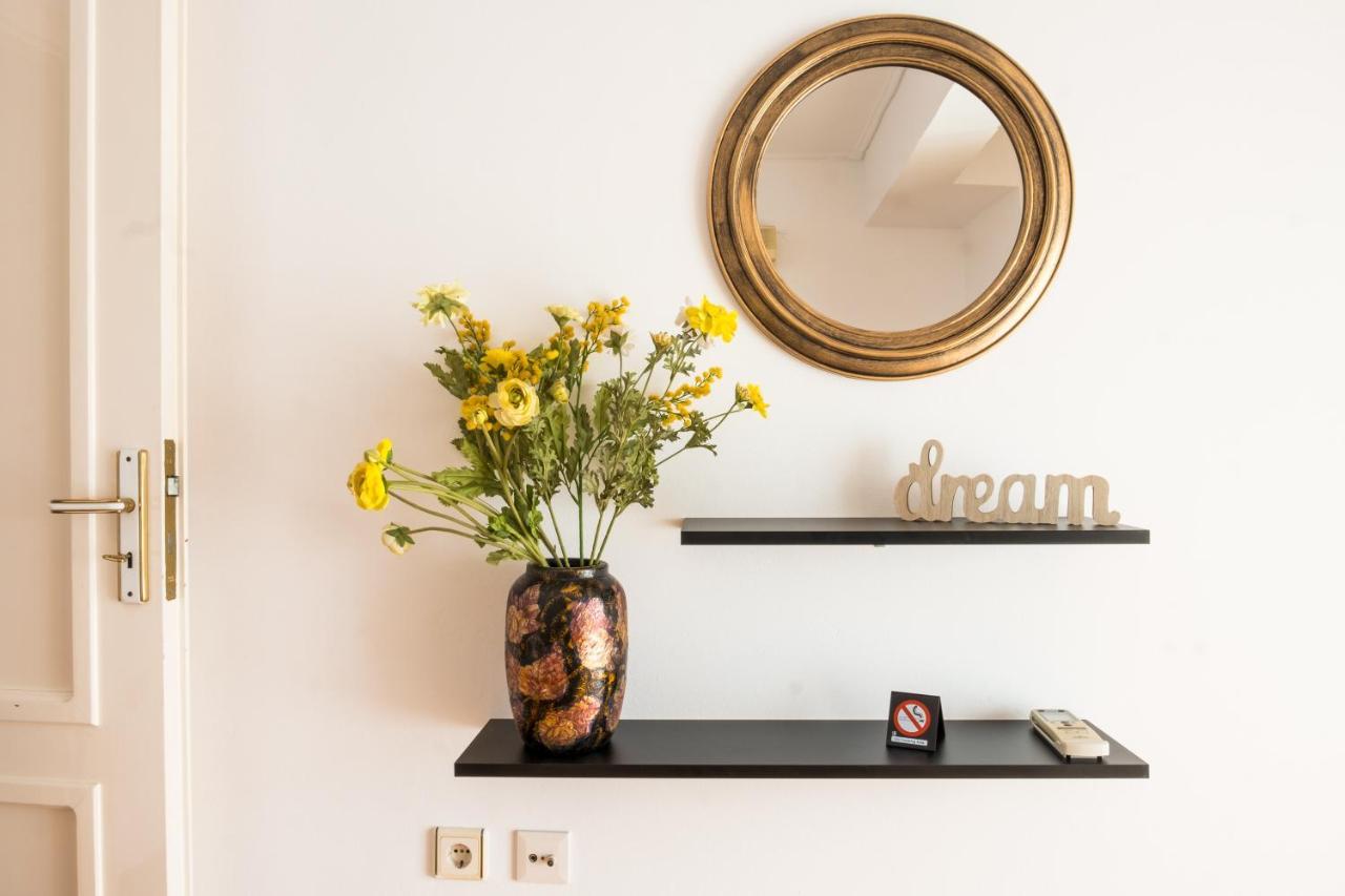 The Home Sweet Home - Family Friendly 2 Floor Apartment Kalamáta Buitenkant foto